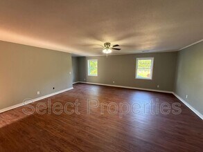 722 Kitchen St in Jonesboro, AR - Building Photo - Building Photo