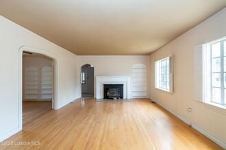 2324 17th St in Lubbock, TX - Building Photo - Building Photo