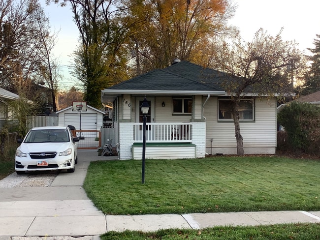 property at 156 E Whitlock Ave