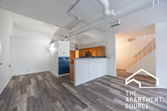 property at 1844 W Henderson St