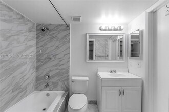 15221 SW 80th St in Miami, FL - Building Photo - Building Photo