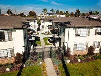 Ocean Villas in Long Beach, CA - Foto de edificio - Building Photo