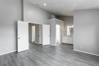 Charlmont Village Townhomes in Ontario, CA - Building Photo - Interior Photo