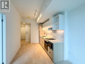 252-3252 Church St in Toronto, ON - Building Photo - Building Photo