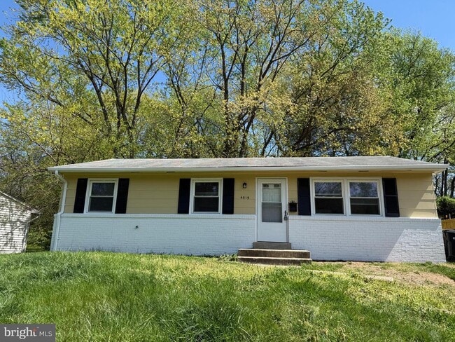 property at 4515 Kenwood Dr