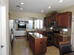 1719 Greenside Trail in Round Rock, TX - Building Photo - Building Photo