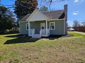 1840 Cedar Hall Rd in Pocomoke City, MD - Building Photo