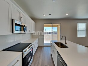 25747 N 184th Dr in Surprise, AZ - Building Photo - Building Photo