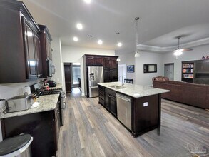 5210 Elk Hunter Dr in Milton, FL - Building Photo - Building Photo