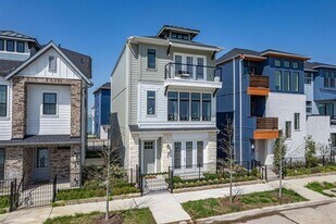 802 Resort Dr in Rowlett, TX - Building Photo