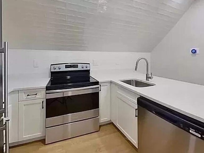 46 Ridgemont St, Unit #3 in Boston, MA - Building Photo - Building Photo