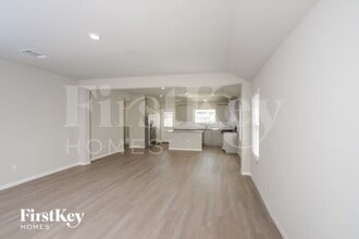 1826 Morse Way in San Antonio, TX - Foto de edificio - Building Photo