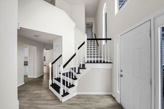 3136 Sacramento Dr in Virginia Beach, VA - Foto de edificio - Building Photo