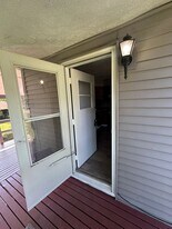 2201 Belmont Rd in Parkersburg, WV - Building Photo