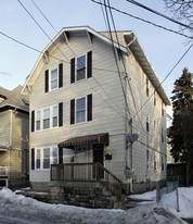 333 Narragansett St Apartments