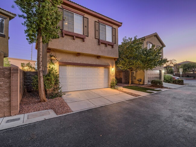 8614 Peaceful Dreams St