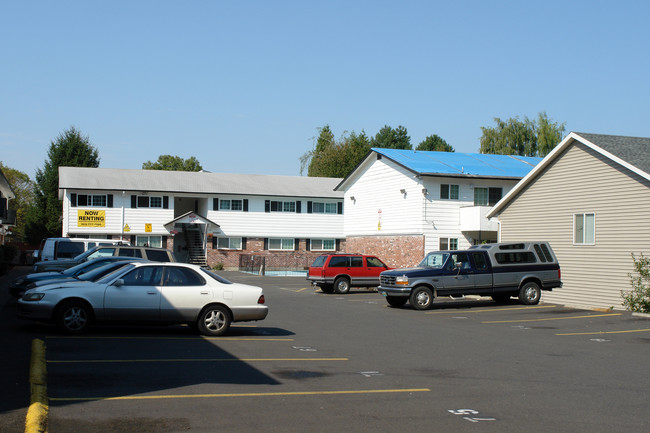 Cedar Flats in Portland, OR - Building Photo - Building Photo