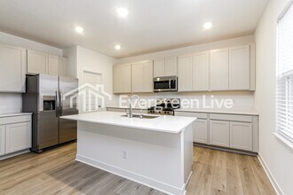 802 Penrose Pl in Danville, IN - Building Photo - Building Photo