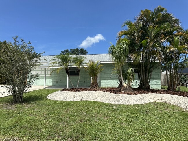 property at 660 Belvedere Rd NW