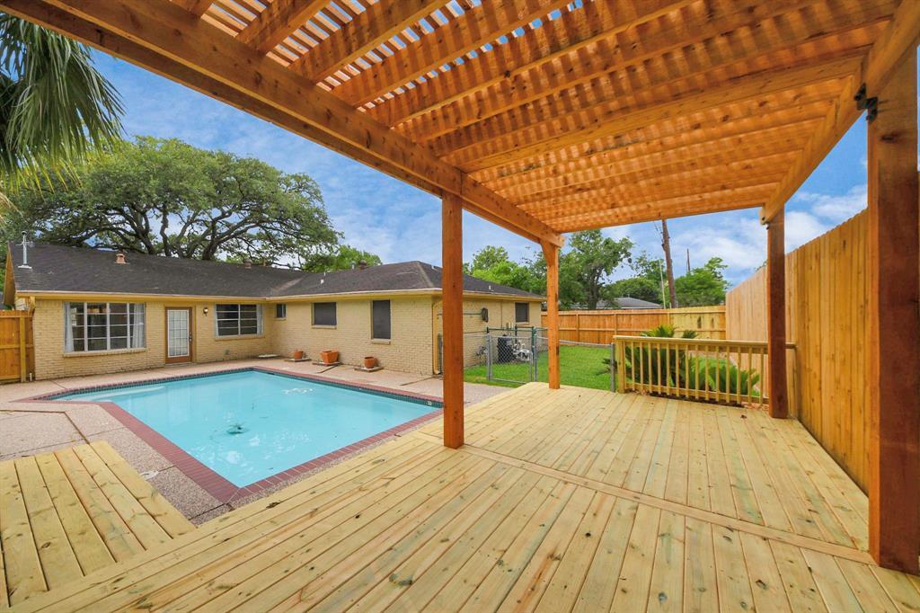 9422 Val Verde St in Houston, TX - Building Photo