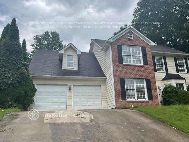 property at 3925 Riversong Dr NW
