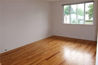 1810 Haig Dr in Ottawa, ON - Building Photo - Building Photo