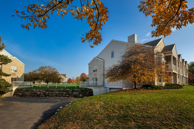 Lake Pointe Apartments in Madison, WI - Foto de edificio - Building Photo