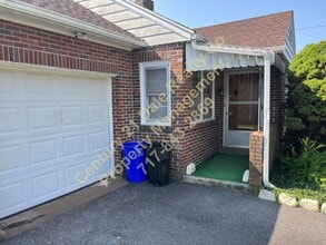 115 Fairview Ave in Dover, PA - Building Photo - Building Photo