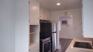 5800 48th Ave in Sacramento, CA - Building Photo - Building Photo