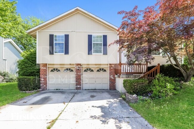 property at 211 Apple Blossom Ln