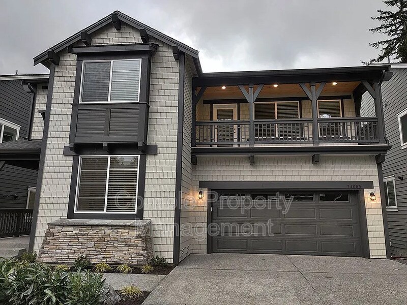 24609 NE 16th Pl in Sammamish, WA - Building Photo