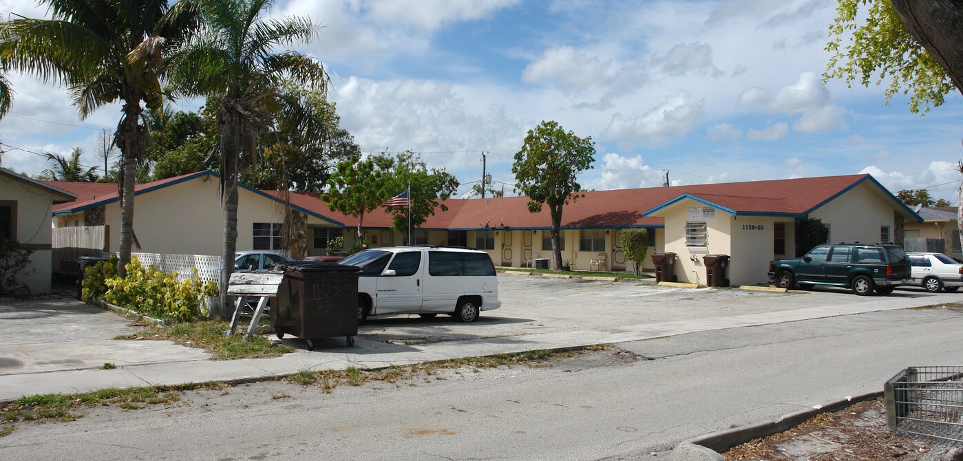 The Hollywood Royal in Hollywood, FL - Foto de edificio