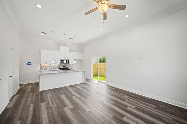 3415 Redbud St in Houston, TX - Building Photo - Building Photo
