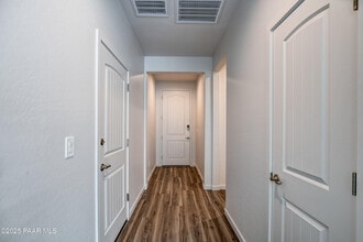 175 N Village Way in Prescott Valley, AZ - Building Photo - Building Photo