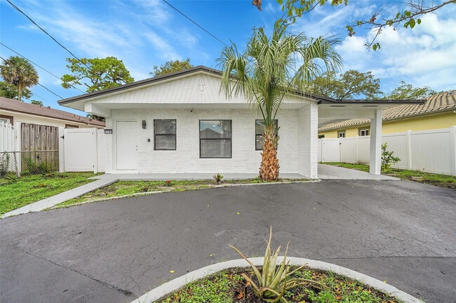 2784 NW 9th St in Fort Lauderdale, FL - Building Photo - Building Photo