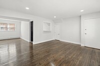 Riverview Manor Apartments in Highland Park, NJ - Building Photo - Building Photo