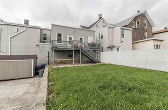 299-301 Avenue C in Bayonne, NJ - Building Photo - Building Photo