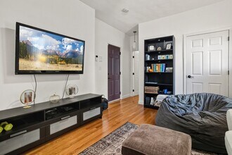 171 Brooks St in Boston, MA - Building Photo - Building Photo