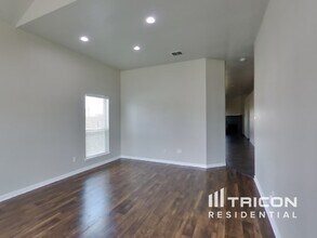 912 Nancy Dr in Royse City, TX - Foto de edificio - Building Photo