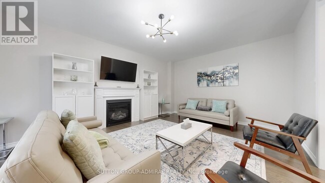 1629 Emberton Way in Innisfil, ON - Building Photo - Building Photo