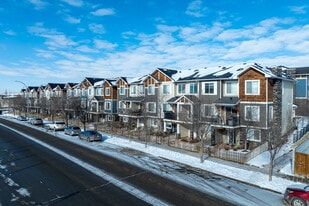 2802 Kings Heights Gate SE in Airdrie, AB - Building Photo