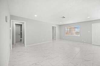 13527 Montaigne Dr in Houston, TX - Building Photo - Building Photo