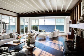 21 Rawson Rd in Sag Harbor, NY - Building Photo - Building Photo