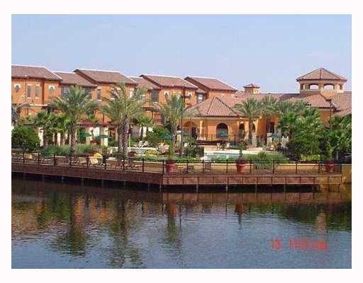 6151 Metrowest Blvd in Orlando, FL - Building Photo