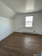 69 W Liberty St in Waterbury, CT - Building Photo - Building Photo