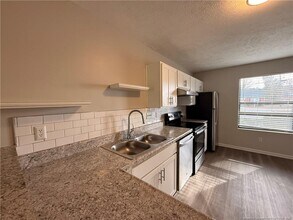 4924 Camden Rd in Hope Mills, NC - Building Photo - Building Photo