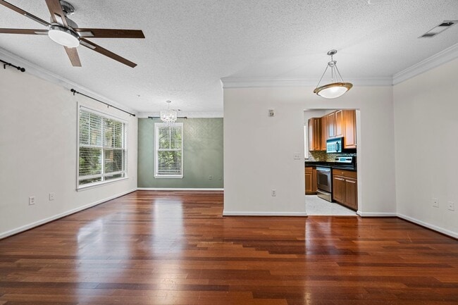 10 Perimeter Summit Blvd in Atlanta, GA - Building Photo - Building Photo