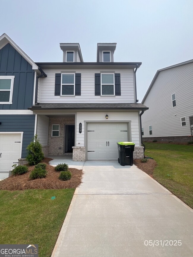 property at 229 Kenoot Dr