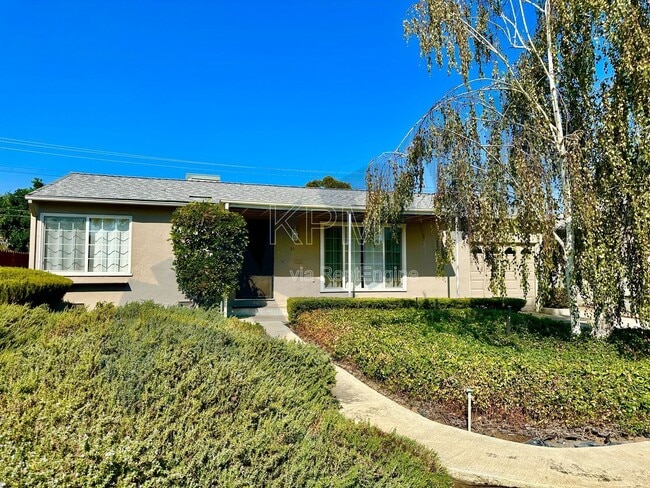 property at 41 W McKenzie Ave