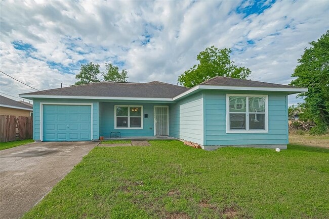 property at 1002 E 37th St